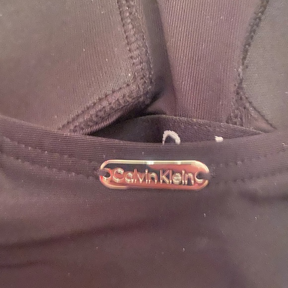 NWT Calvin Klein Woman’s Full Coverage Pleated Panel One Piece Swimsuit Size 6 - Picture 10 of 13